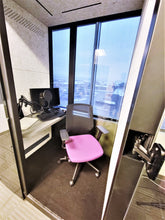 Load image into Gallery viewer, Soundproof Micro-office 'delta M' by Getawayer Canada Inc. Now available in the USA. Portable office pod. Privacy booth. Individual workstation.